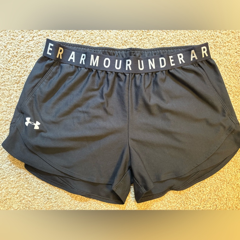 Under Armour Women's Tech Play Up Shorts - Black